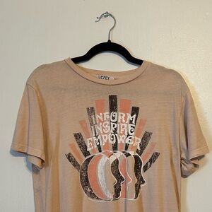 Dazey LA Graphic Tee